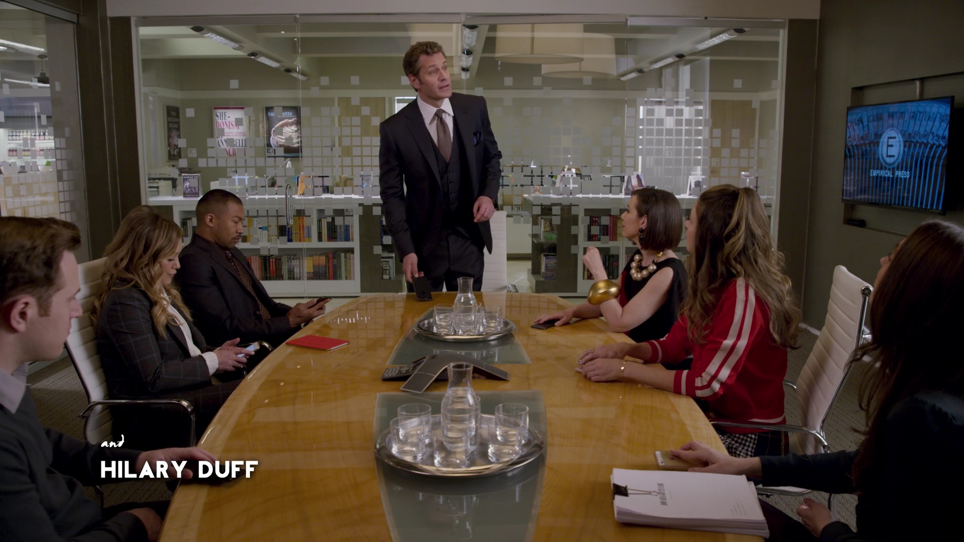 DailyDuff-dot-nl_Younger5x020241.jpg