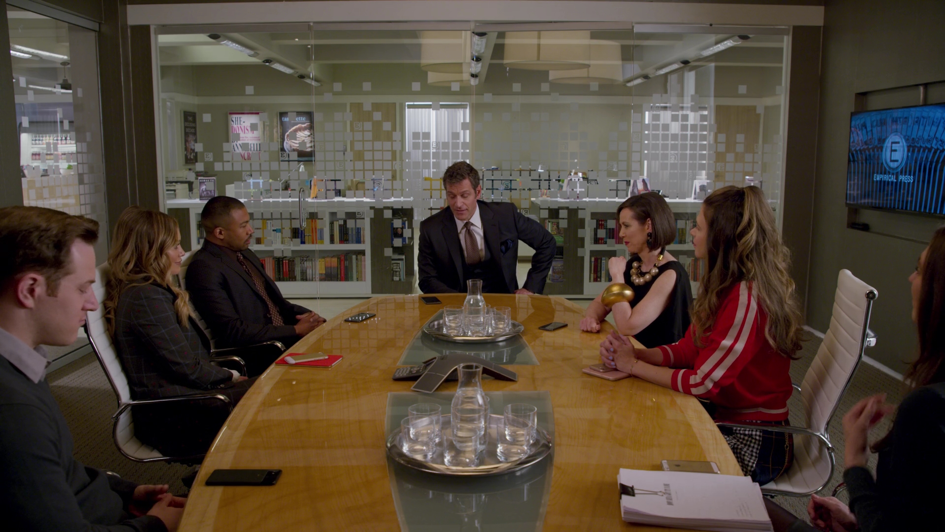 DailyDuff-dot-nl_Younger5x020296.jpg