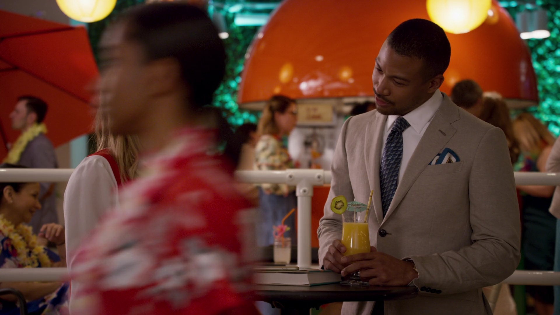 DailyDuff-dot-nl_Younger5x021029.jpg