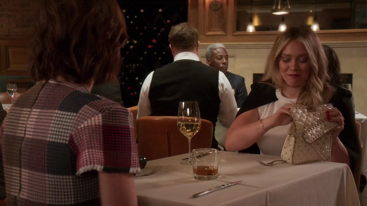 DailyDuff-dot-nl_Younger6x01-2012.jpg
