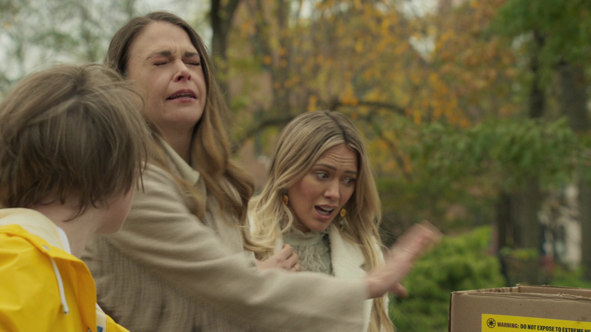 DailyDuff-dot-nl_Younger7x02ItsTheEndOfTheWorldWormGirl0588.jpg