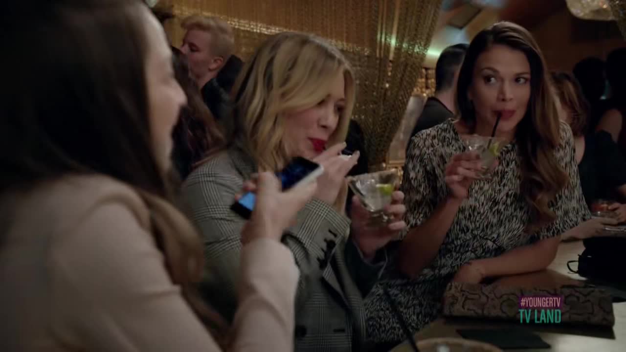 DailyDuff-dot-nl_Younger1x04-00087.jpg