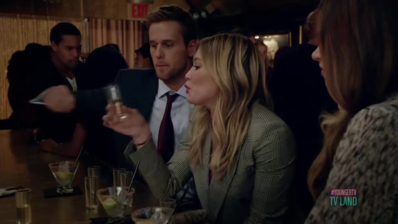 DailyDuff-dot-nl_Younger1x04-00185.jpg