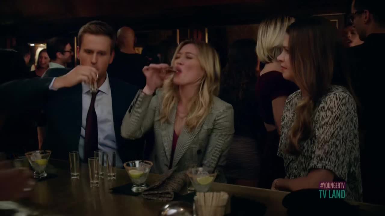 DailyDuff-dot-nl_Younger1x04-00186.jpg