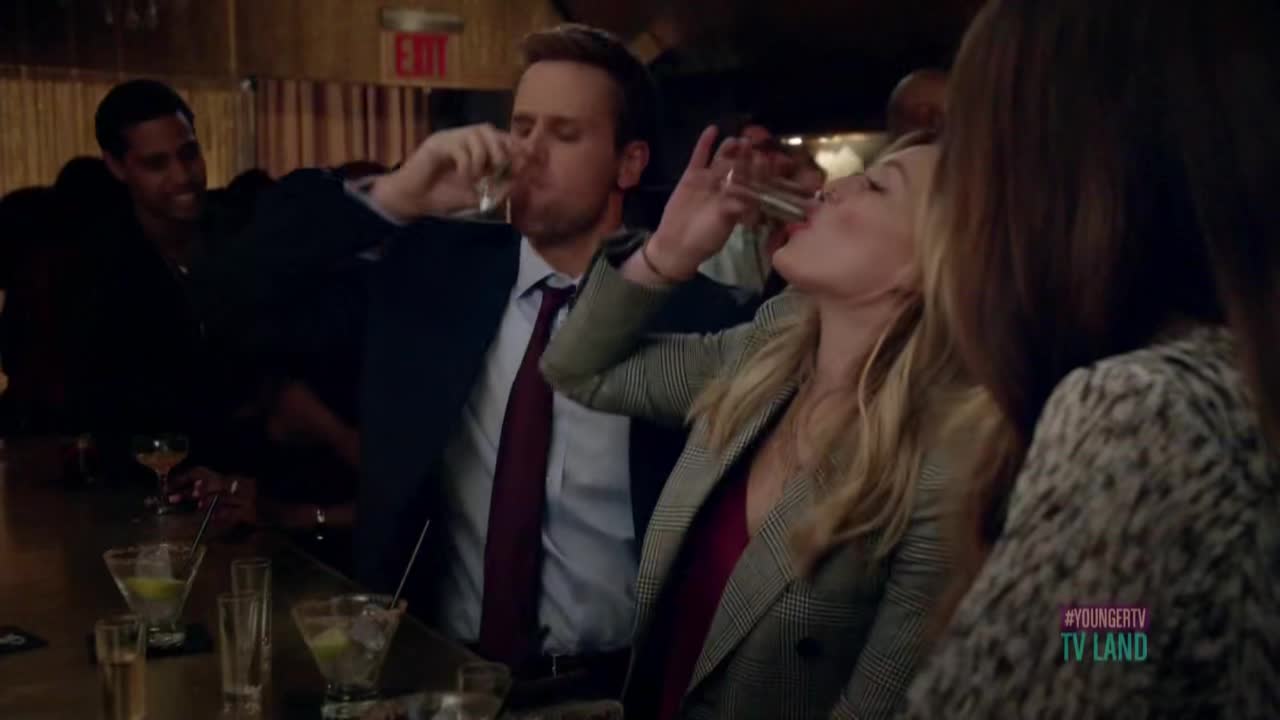 DailyDuff-dot-nl_Younger1x04-00189.jpg