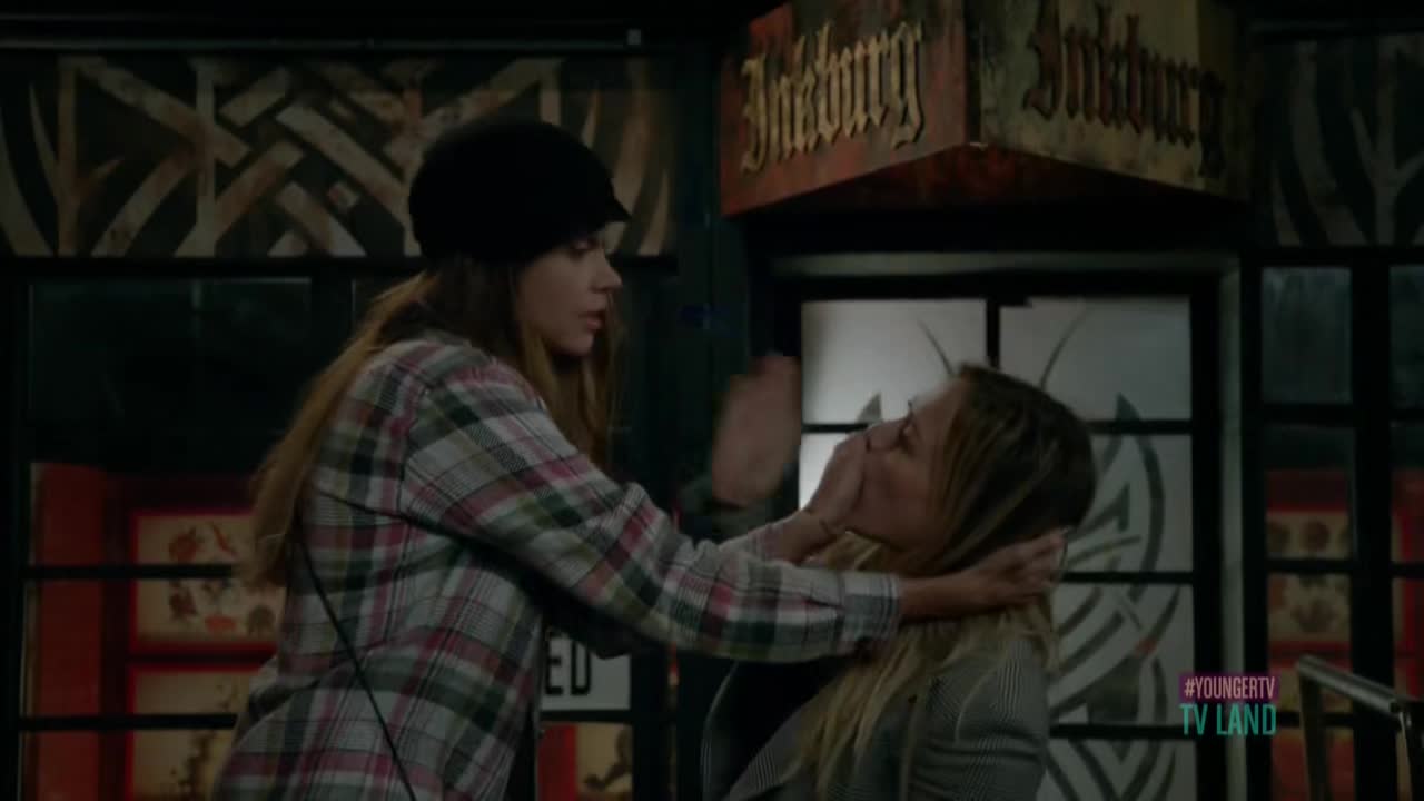 DailyDuff-dot-nl_Younger1x04-00329.jpg