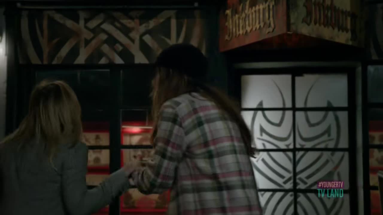 DailyDuff-dot-nl_Younger1x04-00332.jpg