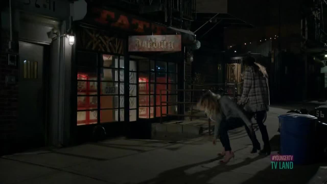 DailyDuff-dot-nl_Younger1x04-00333.jpg