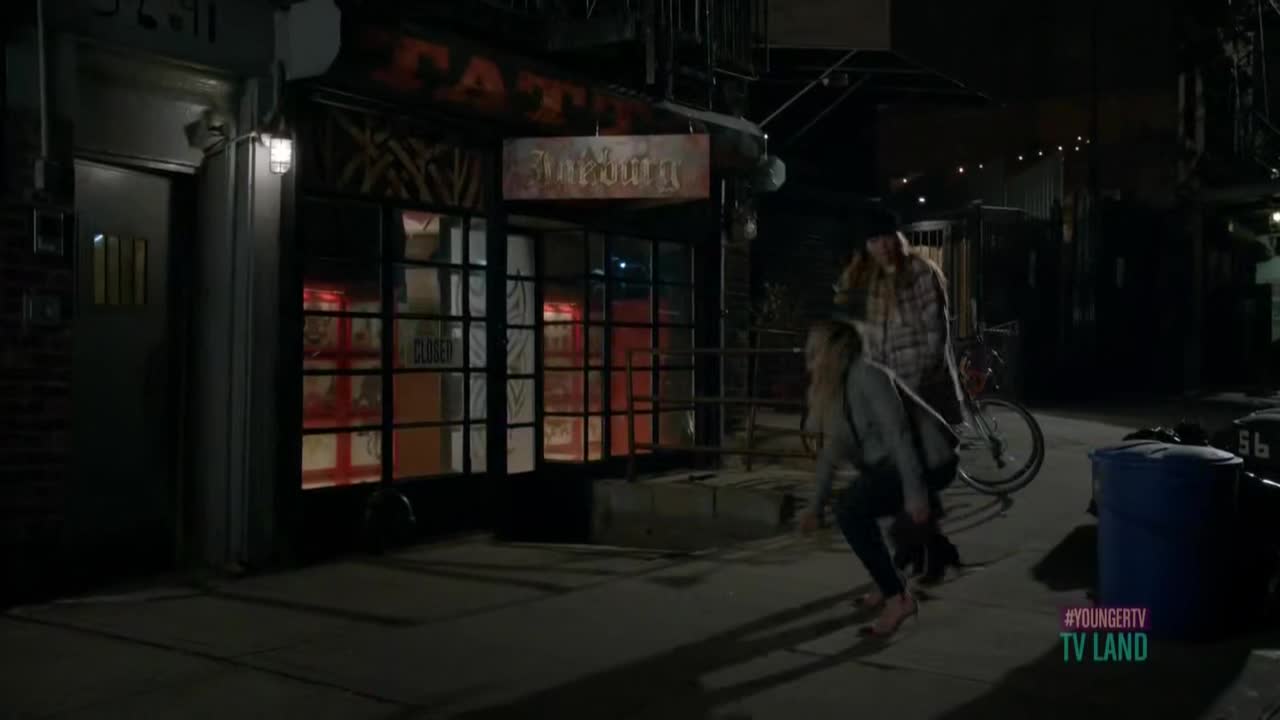 DailyDuff-dot-nl_Younger1x04-00334.jpg