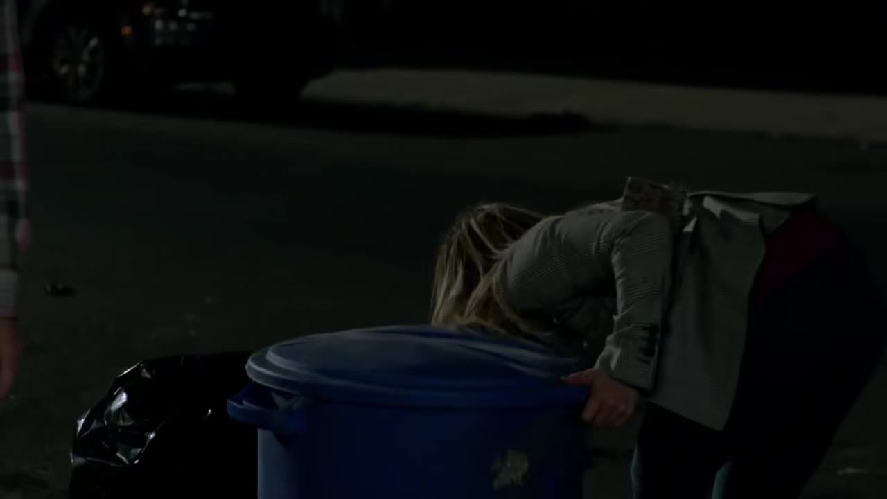 DailyDuff-dot-nl_Younger1x04-00345.jpg