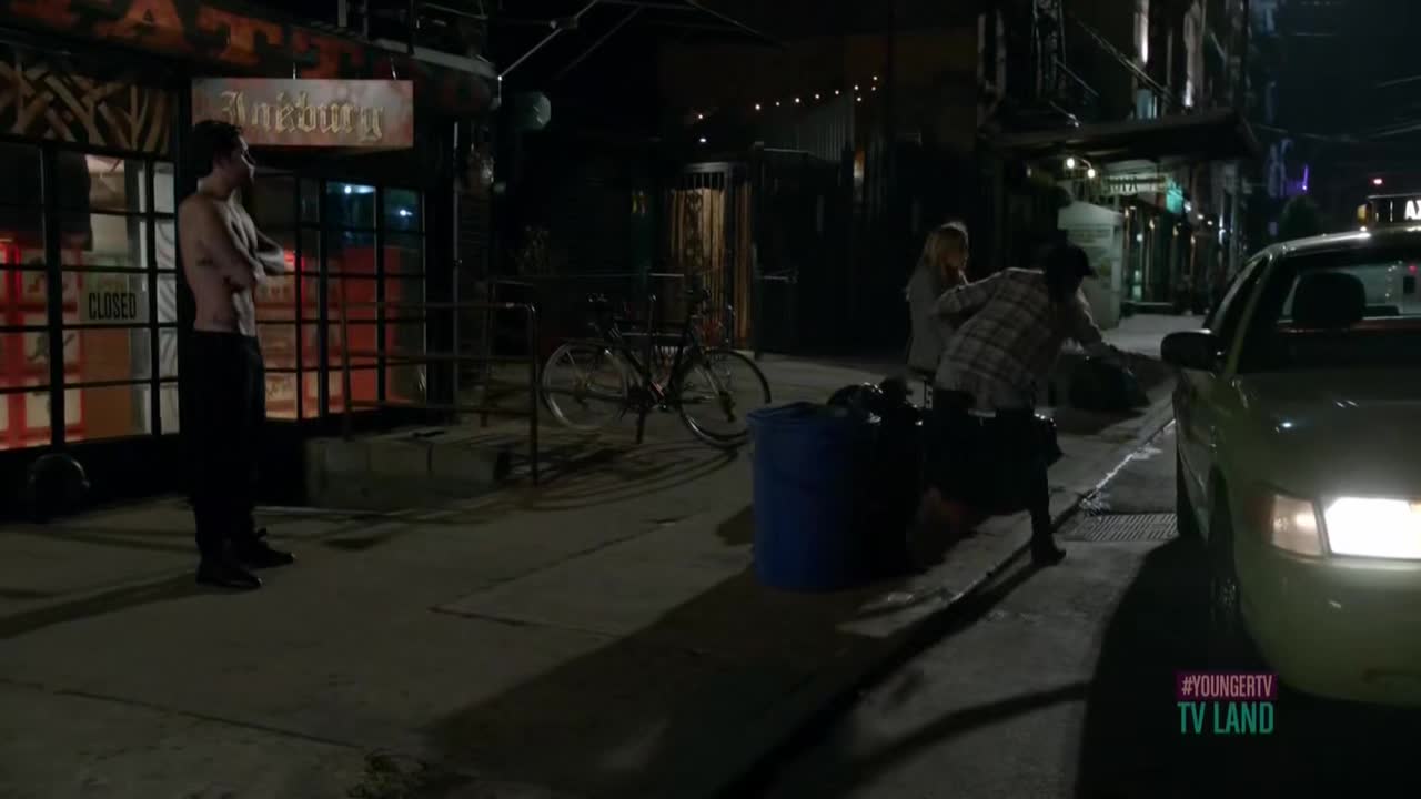 DailyDuff-dot-nl_Younger1x04-00361.jpg