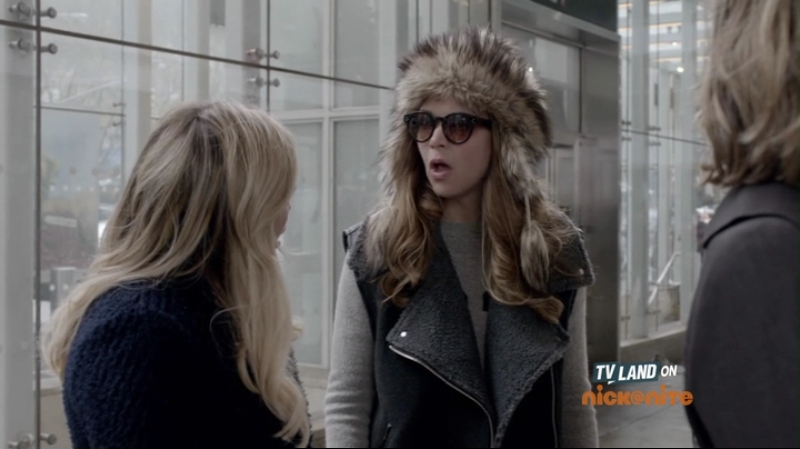 DailyDuff-dot-nl_Younger1x09-0428.jpg